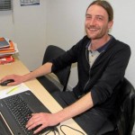 Informaticien, Clément jongle entre 4 job Ouest France 7 avril 2016